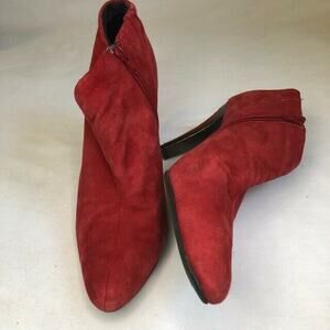 Moda faux suede red stiletto heel bootie size 10 (3.5")
